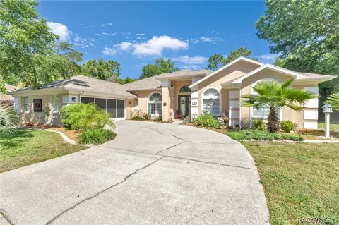 40 Hawthorne Ct, Homosassa, FL 34446
