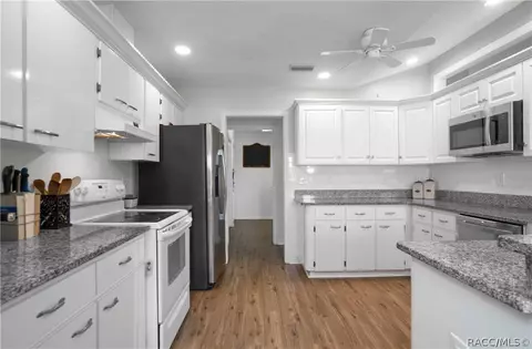 Kitchen - 1341 N Hambletonian Dr, Hernando, FL 34442 photo 2 of 4