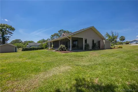 Exterior - 1341 N Hambletonian Dr, Hernando, FL 34442 photo 10 of 19