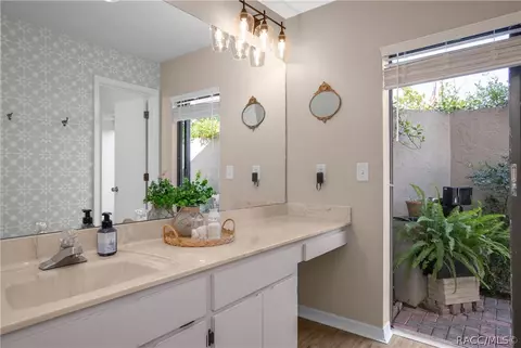 Bath - 1341 N Hambletonian Dr, Hernando, FL 34442 photo 1 of 3