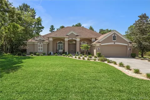 26 Poppy St, Homosassa, FL 34446