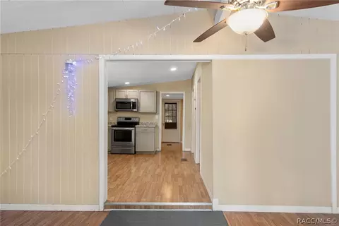 4250 E Shorewood Dr, Hernando, FL 34442 photo 8