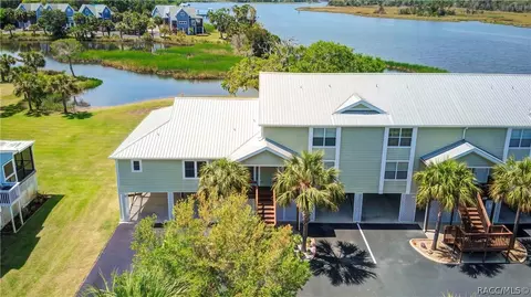 2879 N Rivers Edge Blvd, Crystal River, FL 34429