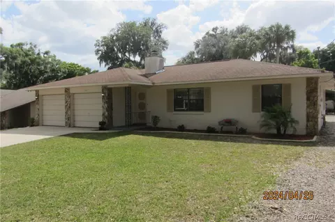 11586 Seminole Rd, Dunnellon, FL 34431