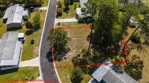 7916 W Fostoria Dr, Dunnellon, FL 34433