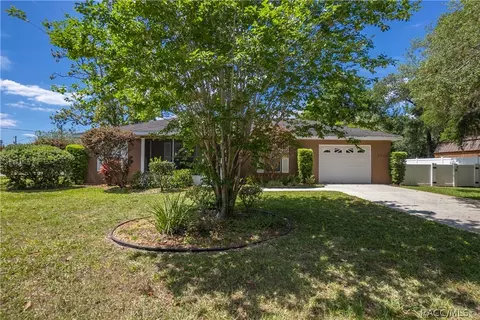 9503 E Fernwood Pl, Inverness, FL 34450
