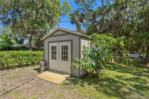Exterior - 16665 W River Rd, Inglis, FL 34449 photo 6 of 7