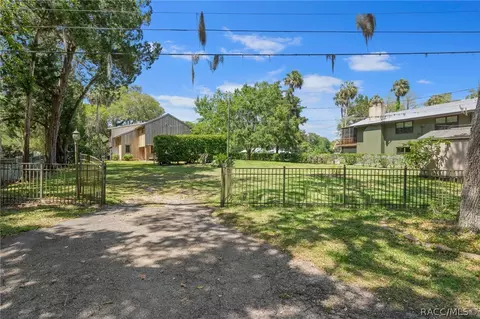 Exterior - 16665 W River Rd, Inglis, FL 34449 photo 1 of 7