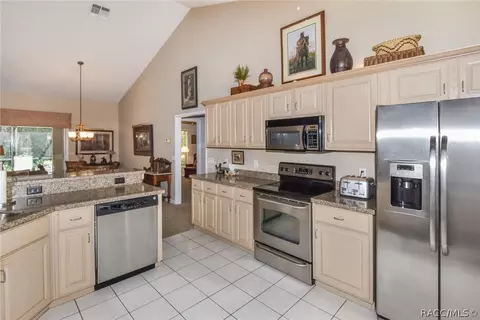 Kitchen - 3803 W Crystal Downs Path, Lecanto, FL 34461 photo 5 of 5