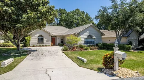 Exterior - 3803 W Crystal Downs Path, Lecanto, FL 34461 photo 2 of 14