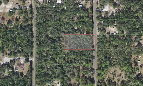 8470 N Elmtree Ave, Crystal River, FL 34428