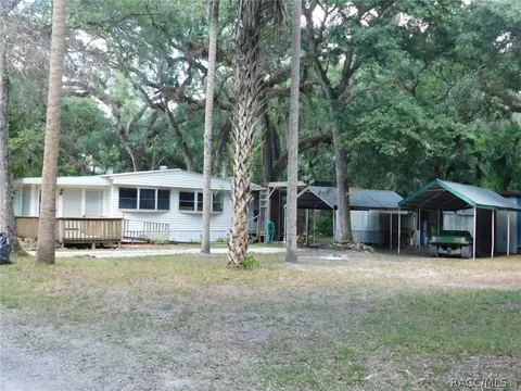 6589 E Channel Dr, Hernando, FL 34442 photo 1