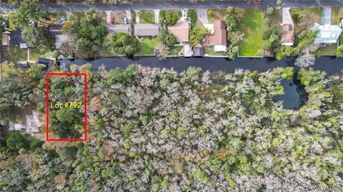 792 N Michael Brunn Pt, Crystal River, FL 34429