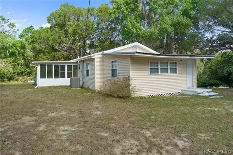 12162 N Oakleaf Ter, Dunnellon, FL 34433