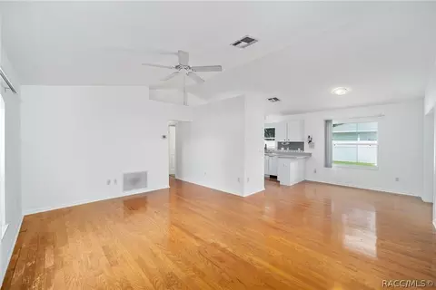 11 Teak Loop Ln, Ocala, FL 34472 photo 6