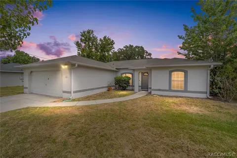 11 Teak Loop Ln, Ocala, FL 34472