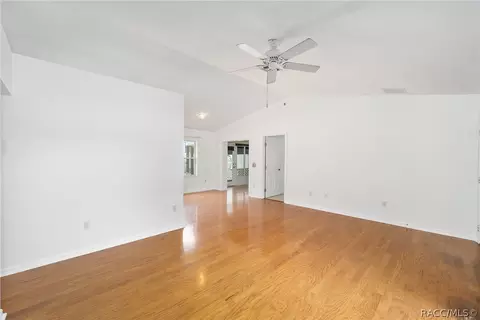 11 Teak Loop Ln, Ocala, FL 34472 photo 9