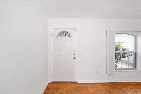 11 Teak Loop Ln, Ocala, FL 34472 photo 5
