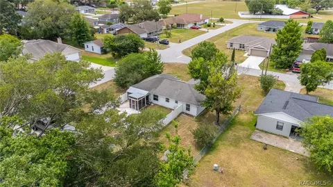 11 Teak Loop Ln, Ocala, FL 34472 photo 2