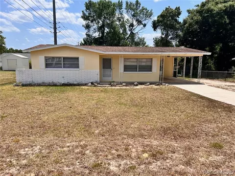 31 N Davis St, Beverly Hills, FL 34465