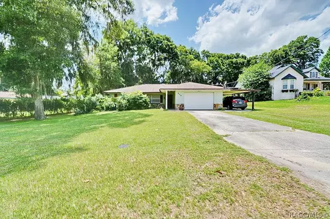 408 S Park Ave, Inverness, FL 34452