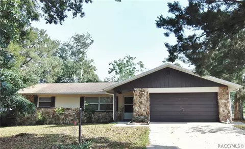 13 Meadowdale St, Beverly Hills, FL 34465