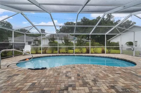 Exterior - 3142 N Chandler Dr, Hernando, FL 34442 photo 2 of 13