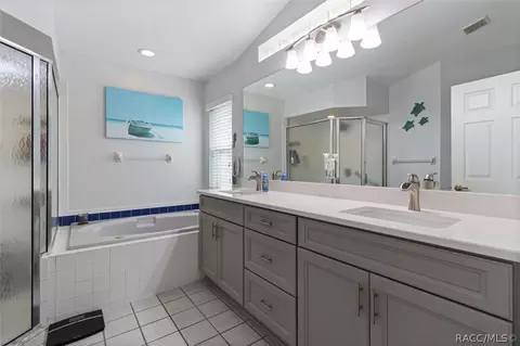 Bath - 3142 N Chandler Dr, Hernando, FL 34442 photo 1 of 5