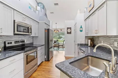 Kitchen - 3142 N Chandler Dr, Hernando, FL 34442 photo 2 of 4