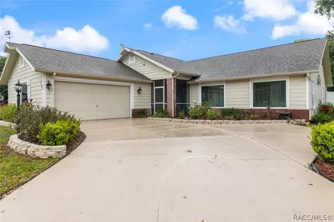 Exterior - 3142 N Chandler Dr, Hernando, FL 34442 photo 7 of 13