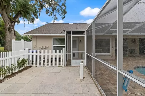 Exterior - 3142 N Chandler Dr, Hernando, FL 34442 photo 6 of 13