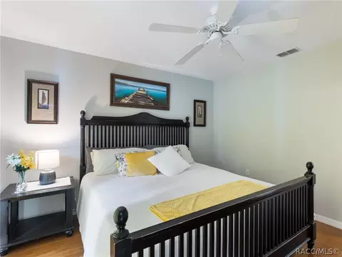 Bedroom - 1301 E Getty Ln, Hernando, FL 34442 photo 7 of 10