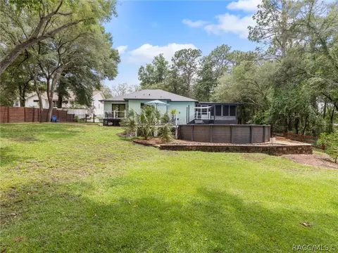 Exterior - 1301 E Getty Ln, Hernando, FL 34442 photo 17 of 24