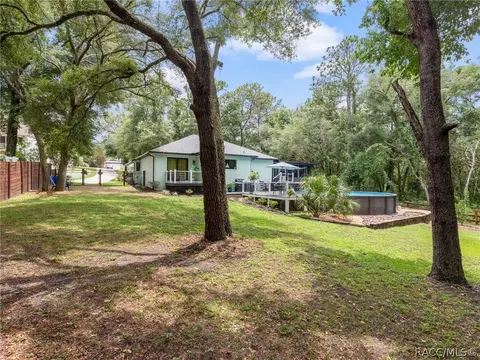 Exterior - 1301 E Getty Ln, Hernando, FL 34442 photo 16 of 24