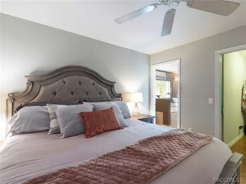 Bedroom - 1301 E Getty Ln, Hernando, FL 34442 photo 5 of 10