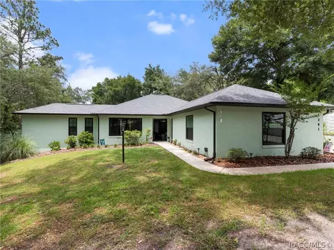 Exterior - 1301 E Getty Ln, Hernando, FL 34442 photo 3 of 24