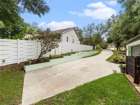 Exterior - 1301 E Getty Ln, Hernando, FL 34442 photo 20 of 24