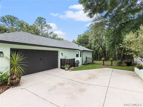 Exterior - 1301 E Getty Ln, Hernando, FL 34442 photo 22 of 24