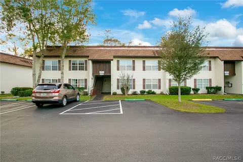 2400 Forest Dr #205, Inverness, FL 34453