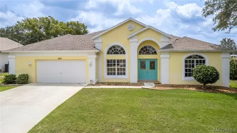 5670 W Crossmoor Pl, Lecanto, FL 34461