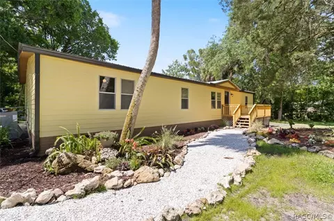 580 S Tuck Pt, Inverness, FL 34450