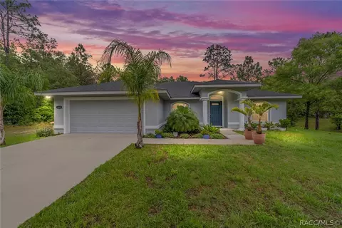 525 W Wason St, Citrus Springs, FL 34434