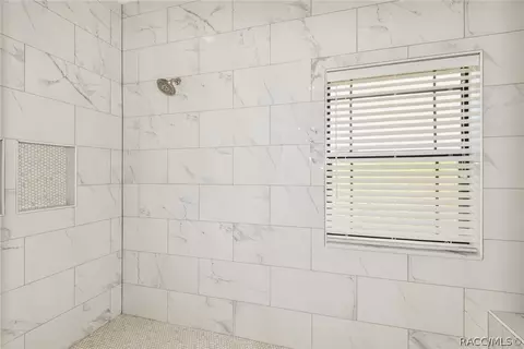 Bath - 1113 N Spend A Buck Dr, Hernando, FL 34442 photo 2 of 4