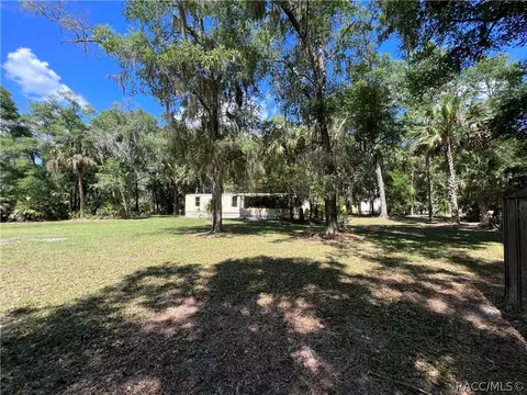 11265 N Ginny Lane Pt, Inglis, FL 34449