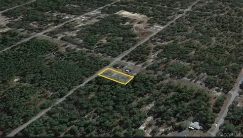 5924 Benedict Rd, Dunnellon, FL 34431