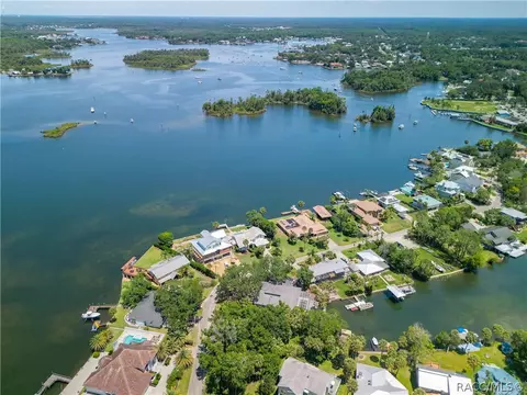 1145 N Circle Dr, Crystal River, FL 34429 photo 1