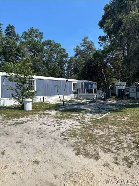 6721 W Park Dr, Homosassa, FL 34446