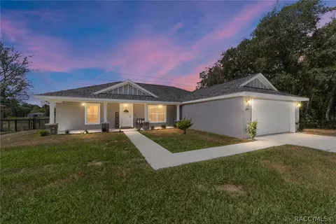 2454 W Riley Dr, Citrus Springs, FL 34434