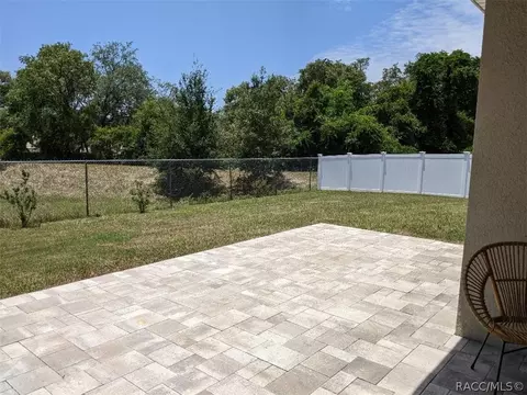 408 W Runyon Loop, Beverly Hills, FL 34465 photo 2