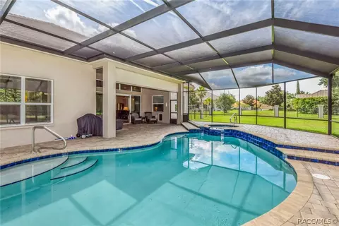 Exterior - 1568 N Eagle Ridge Path, Hernando, FL 34442 photo 9 of 17